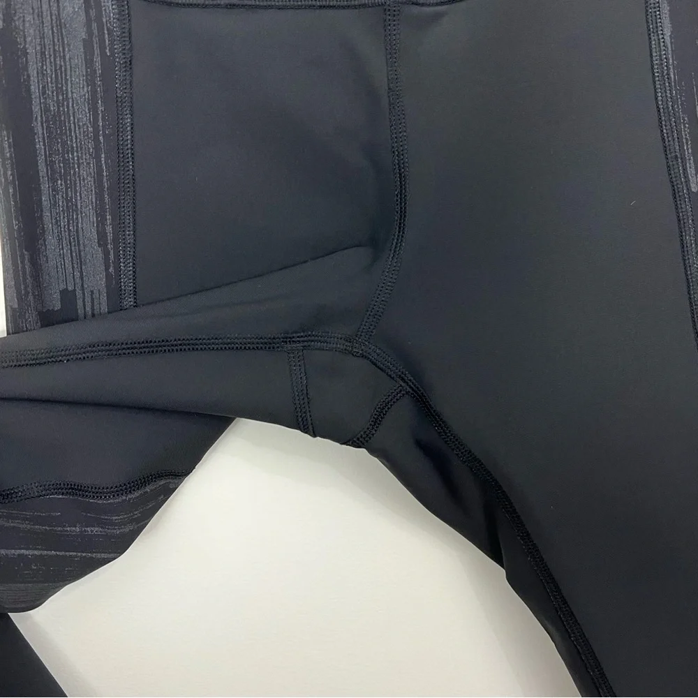 Lululemon Tight Stuff Tight in Scratch Match Black Multi Size 6